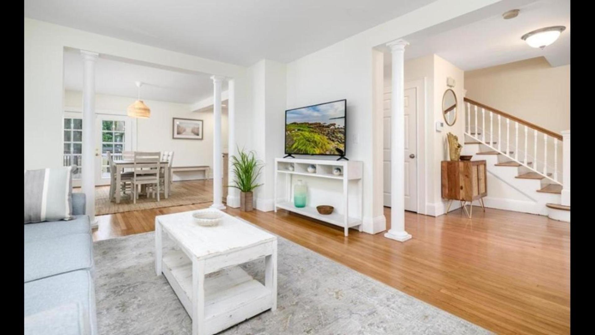 Black Rock Home - 4 Bed - Jacuzzi Bath - Beach Bridgeport Eksteriør billede
